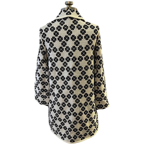 ✨HOST PICK✨ KATE SPADE BLACK AND CREAM TWEED COAT WITH POCKETS - SIZE 2 - Picture 2 of 7